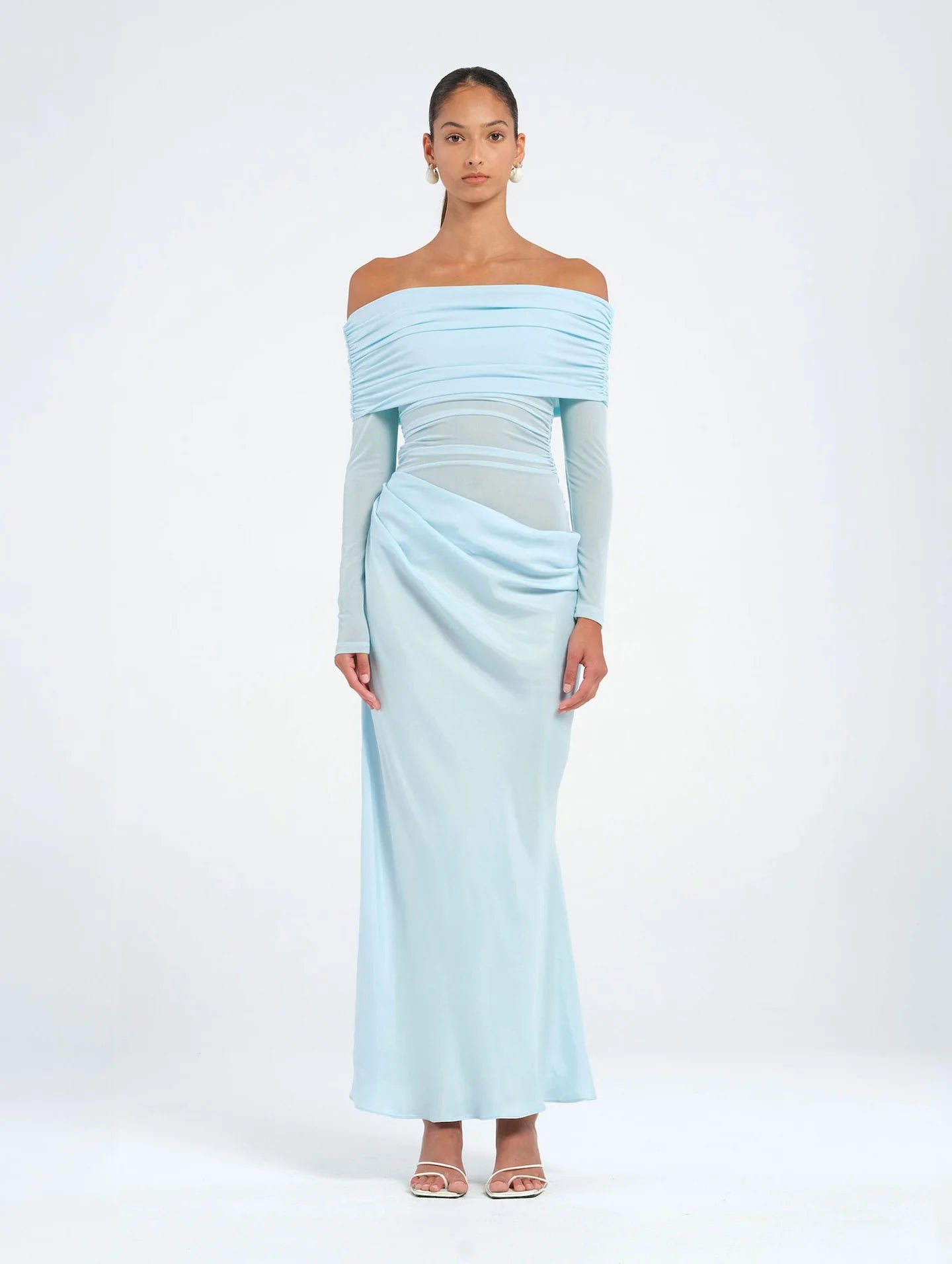 BENNI Yasmin Off Shoulder Maxi Baby Blue