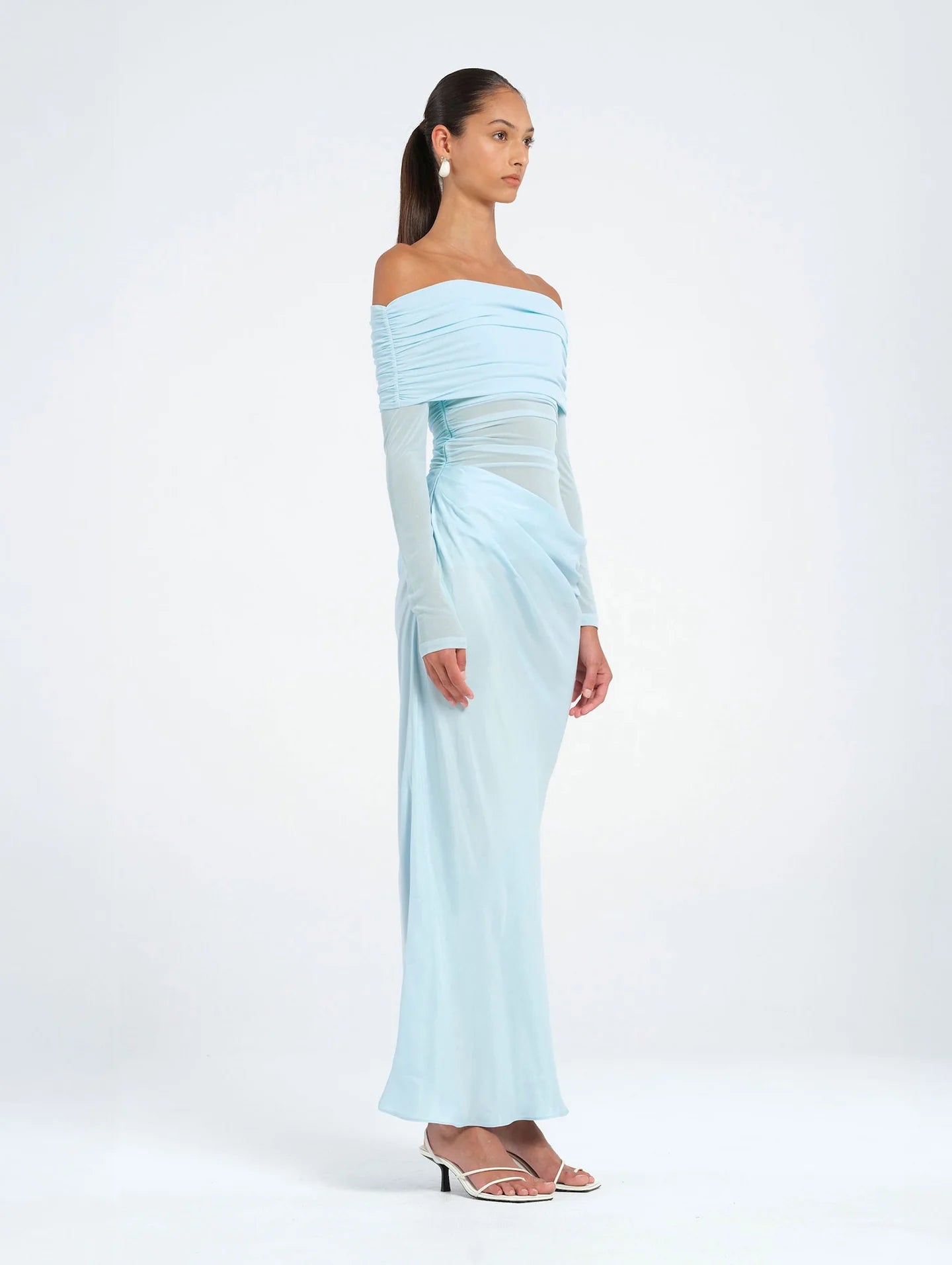 BENNI Yasmin Off Shoulder Maxi Baby Blue